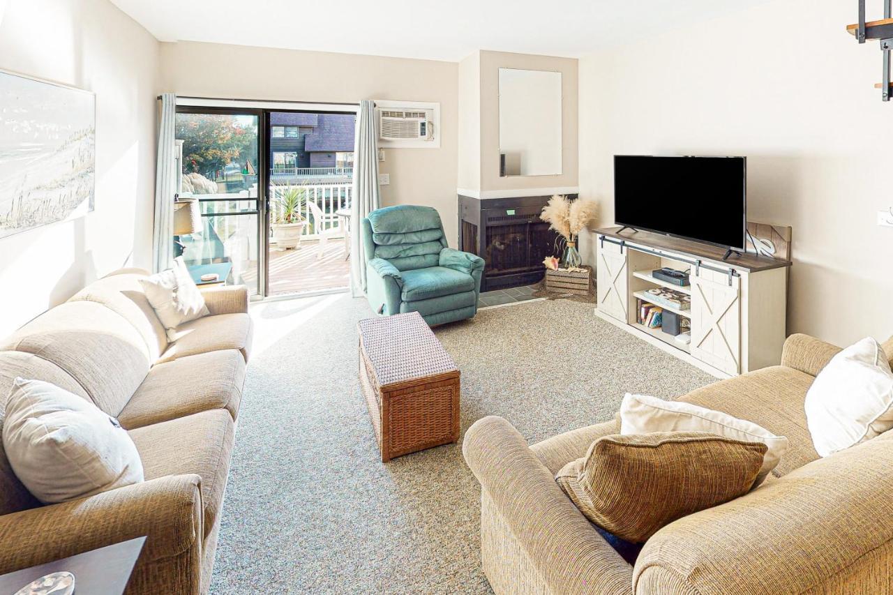 Nassau Village 54 *