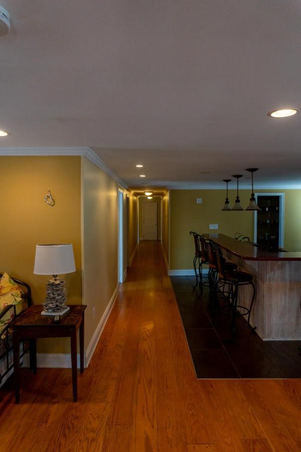 Walk Hotel 2*