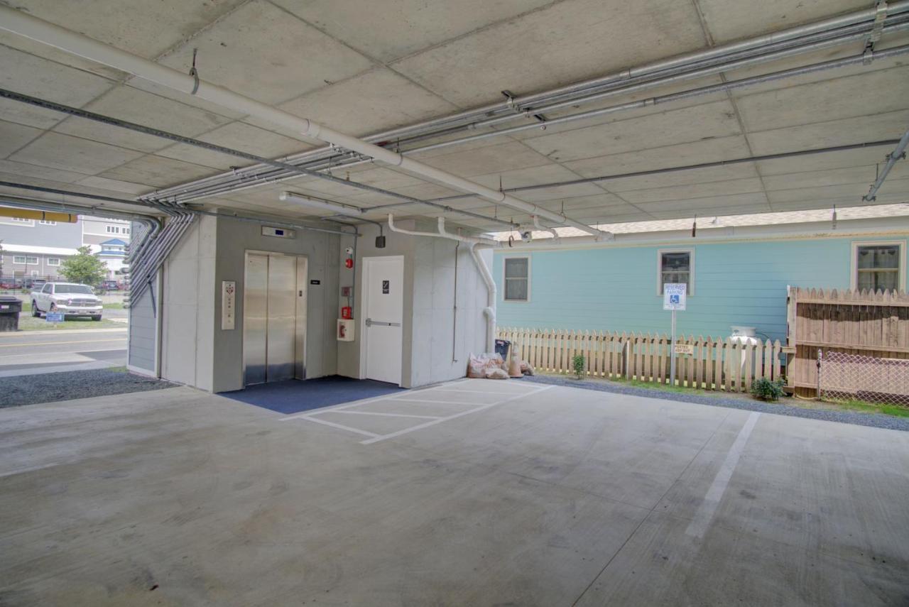 Dhimas Bayview Apartment