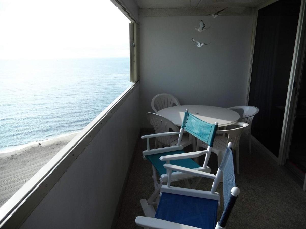 Atlantis 1608 Apartment