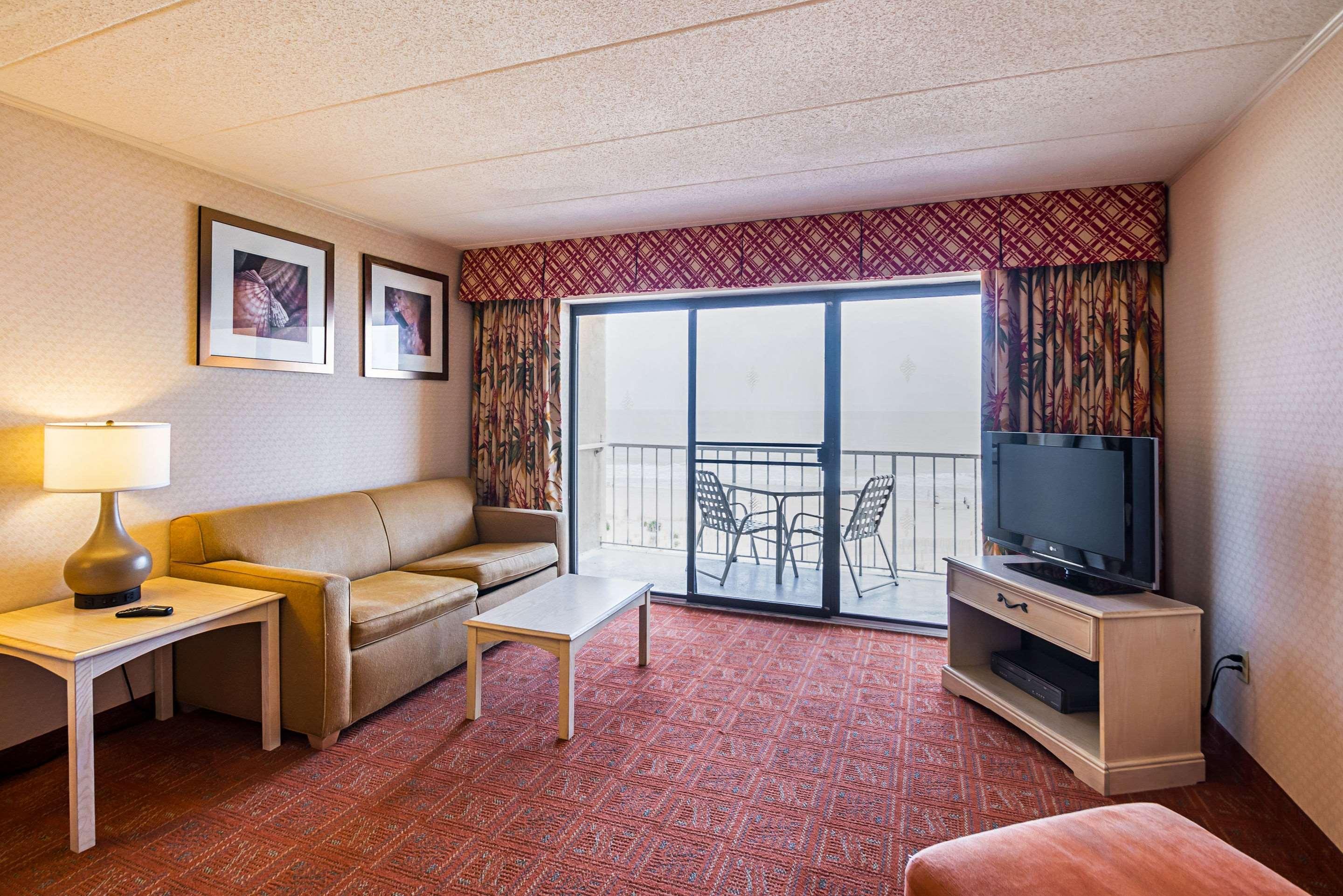 Inn Quality Oceanfront 3*