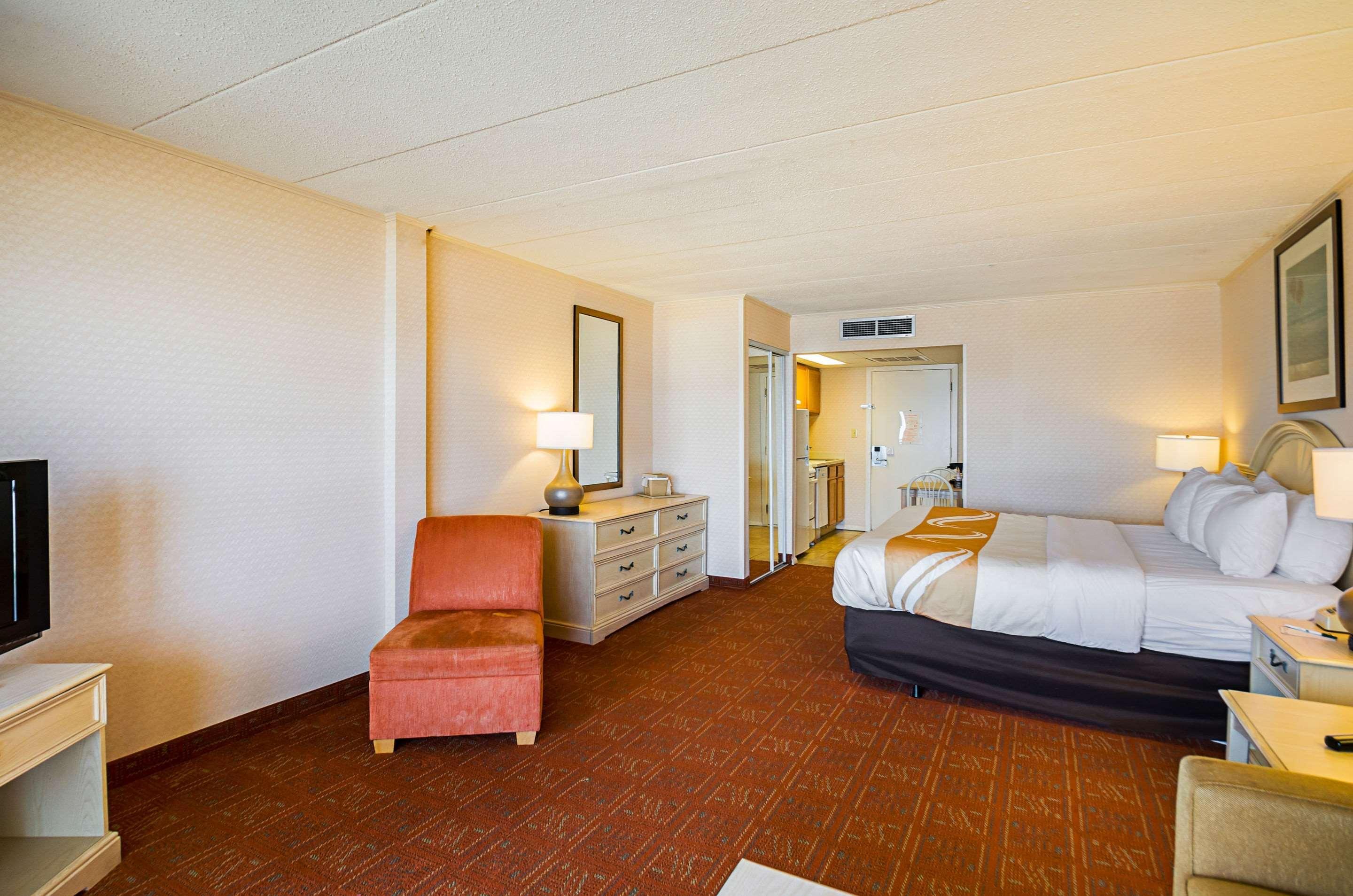 Quality Oceanfront 3*