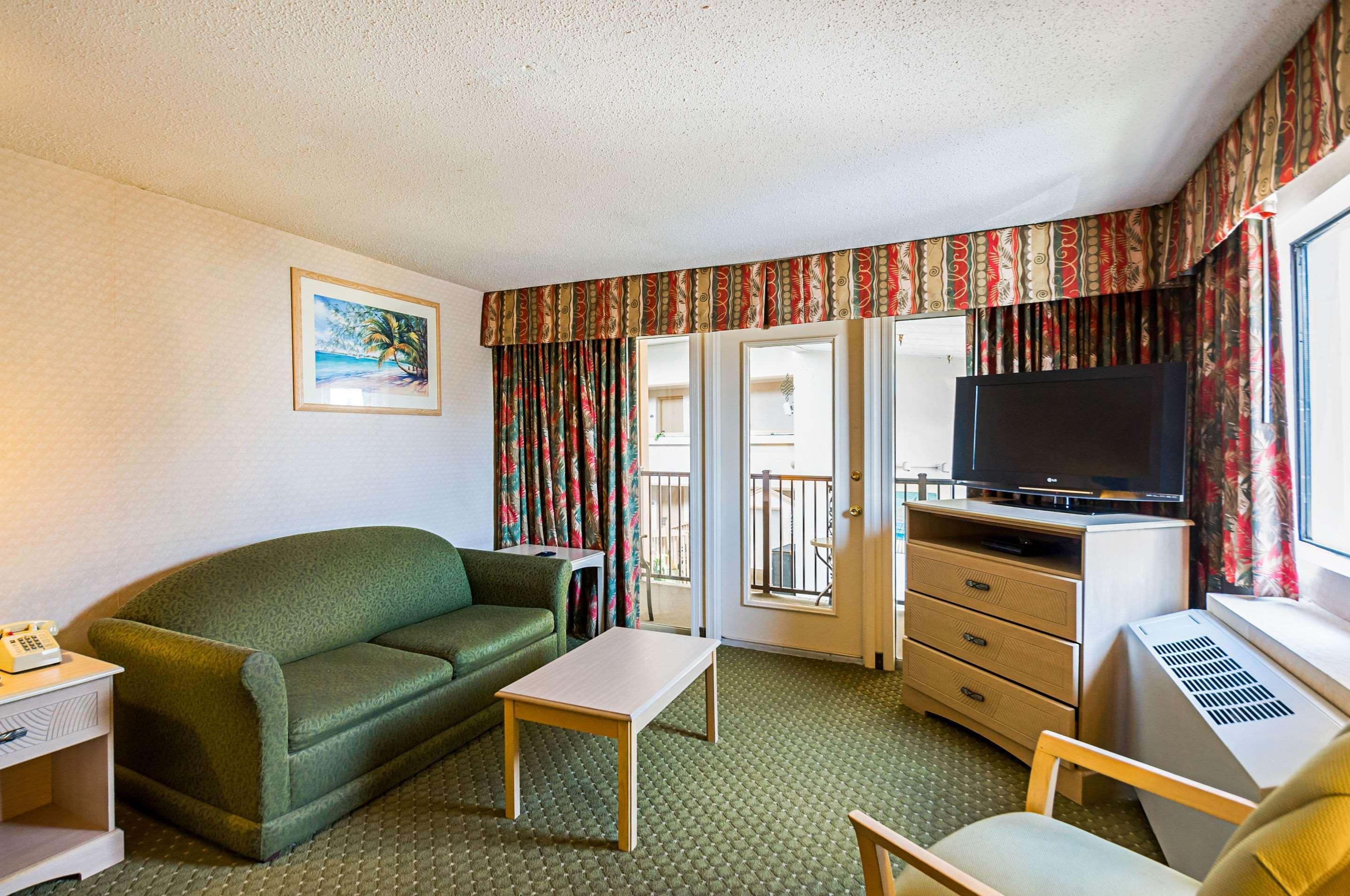 Quality Oceanfront Inn 3*