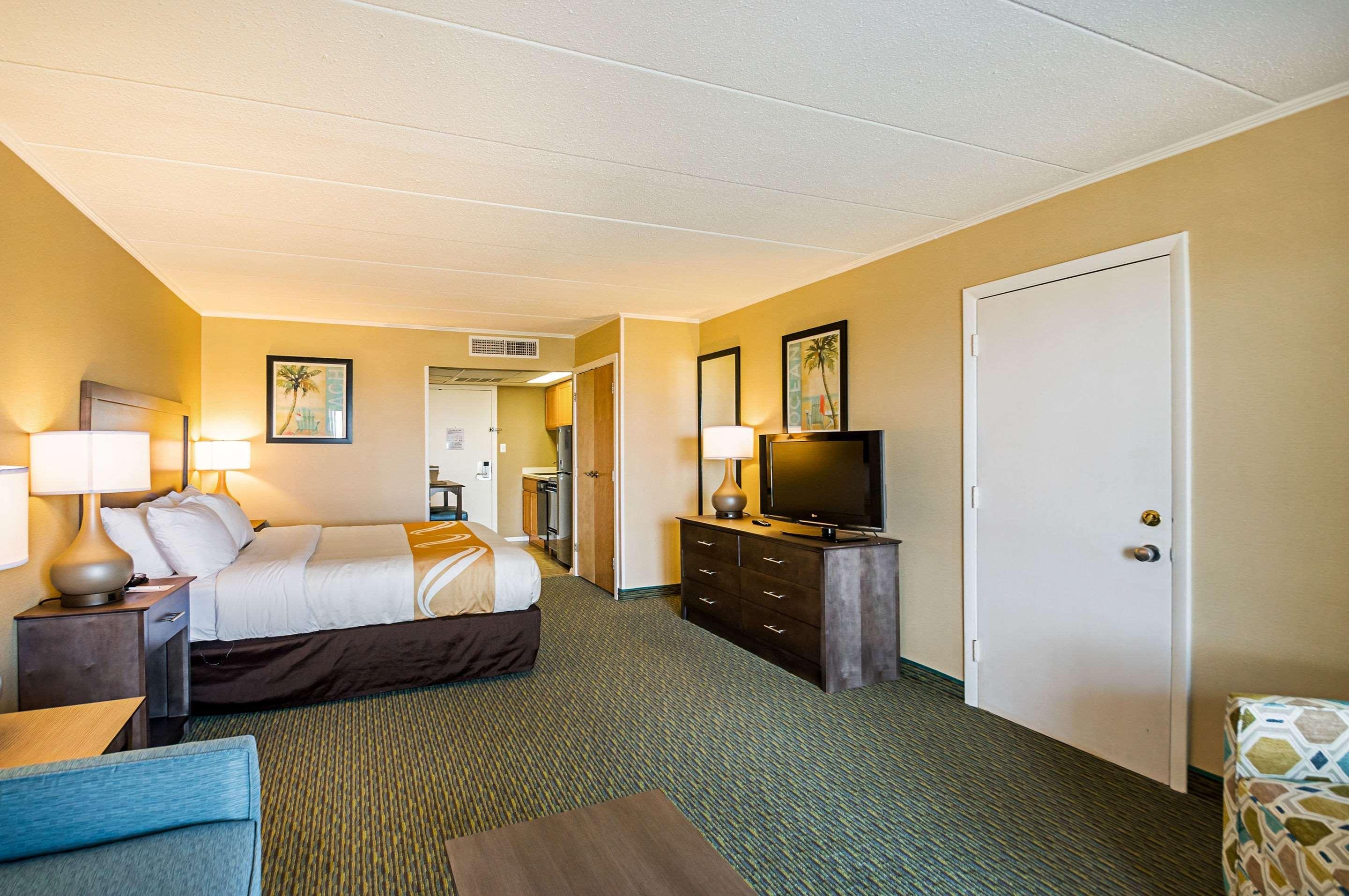 Quality Oceanfront Inn 3*