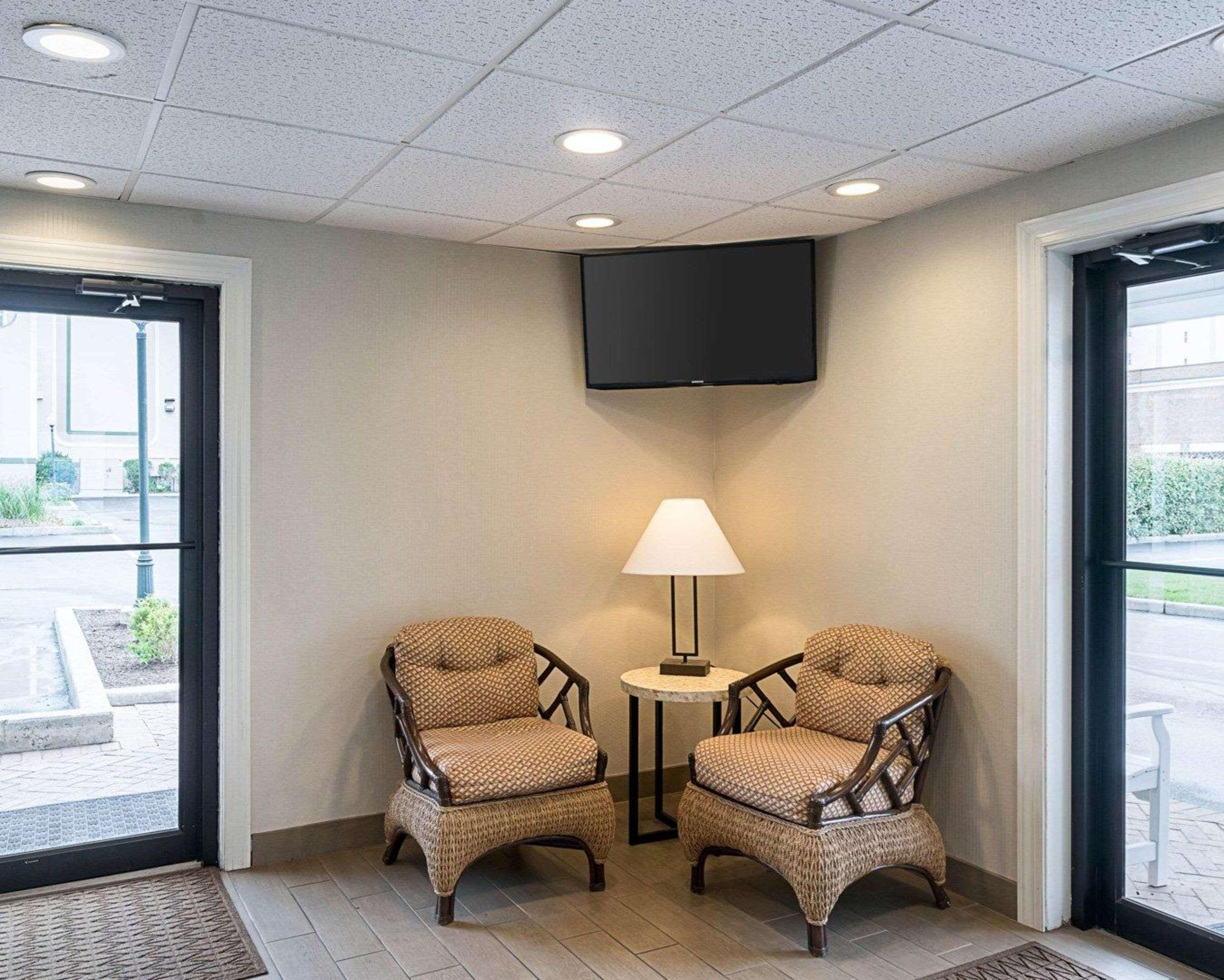 Inn Quality Ocean Beachfront