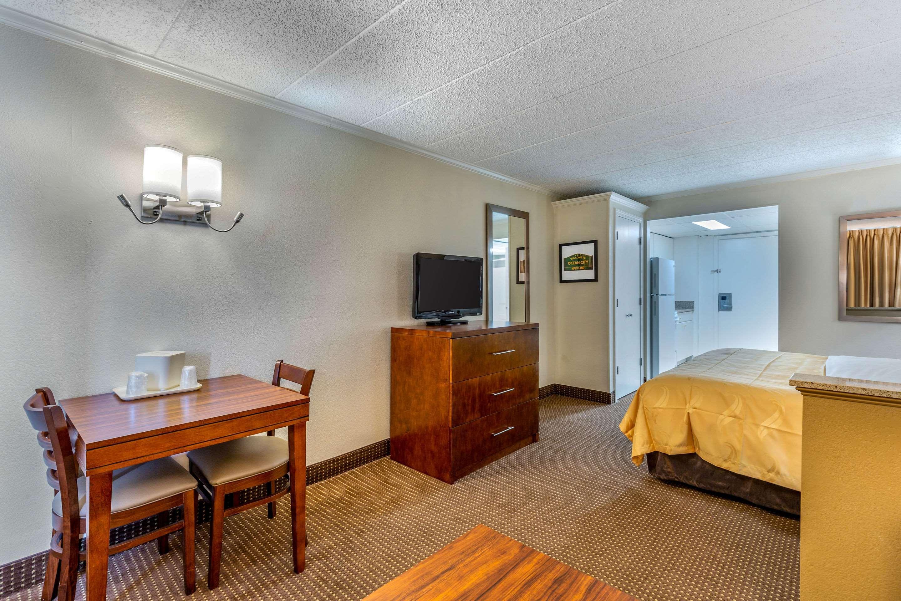 Quality & Oceanblock Hotel