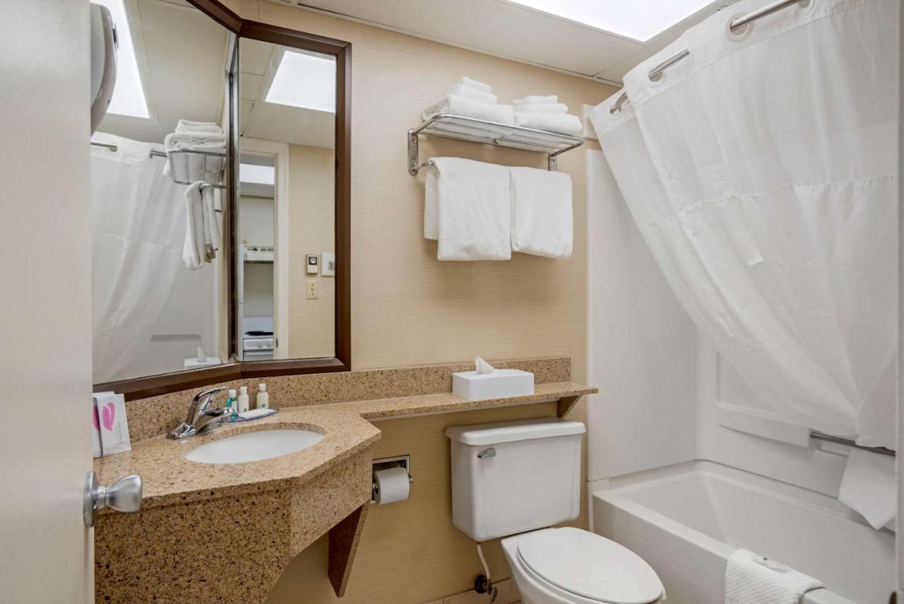 Quality & Oceanblock Hotel