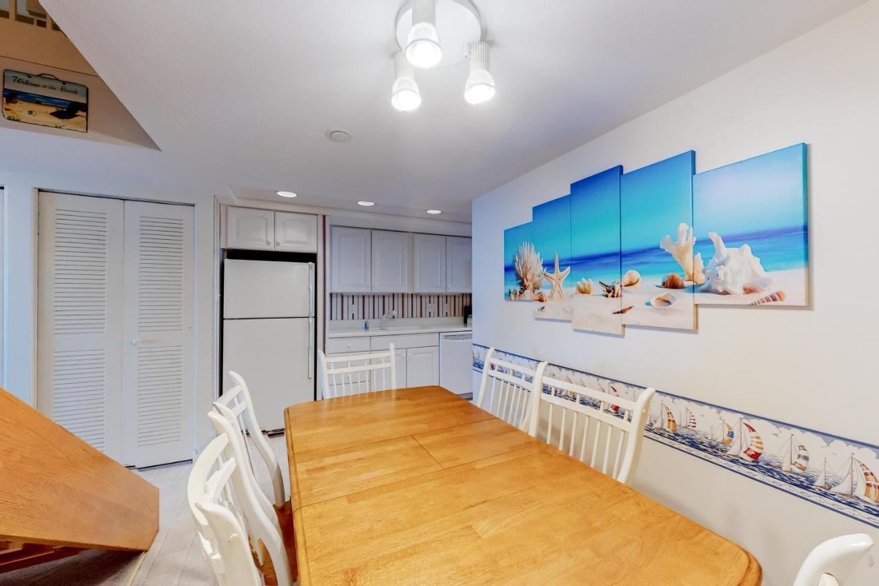 Century I - 1412 Ocean City