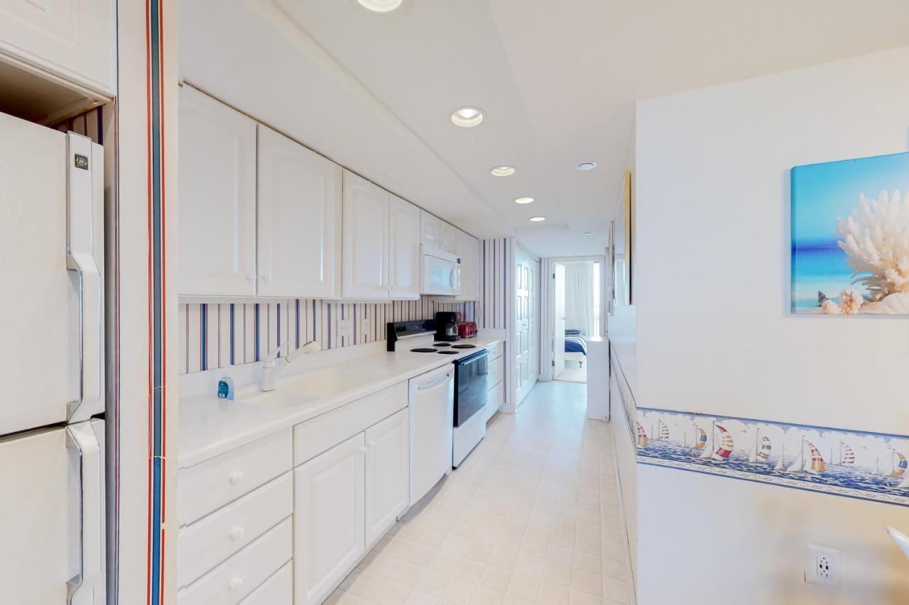 Apartment Century I - 1412