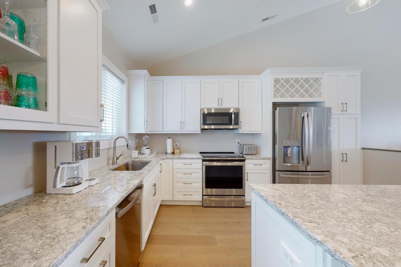 2003 Herring Way, Unit A