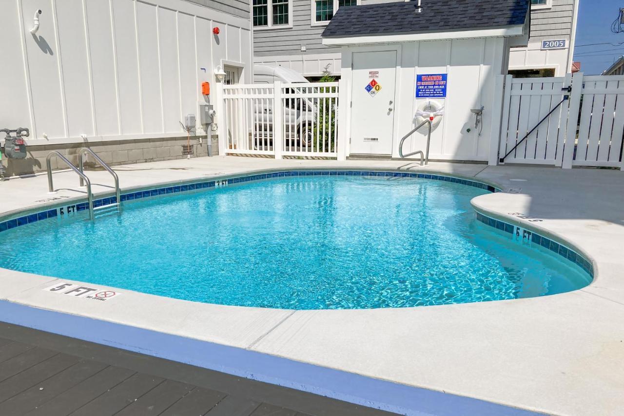 2003 Herring Way, Unit A Holiday home *