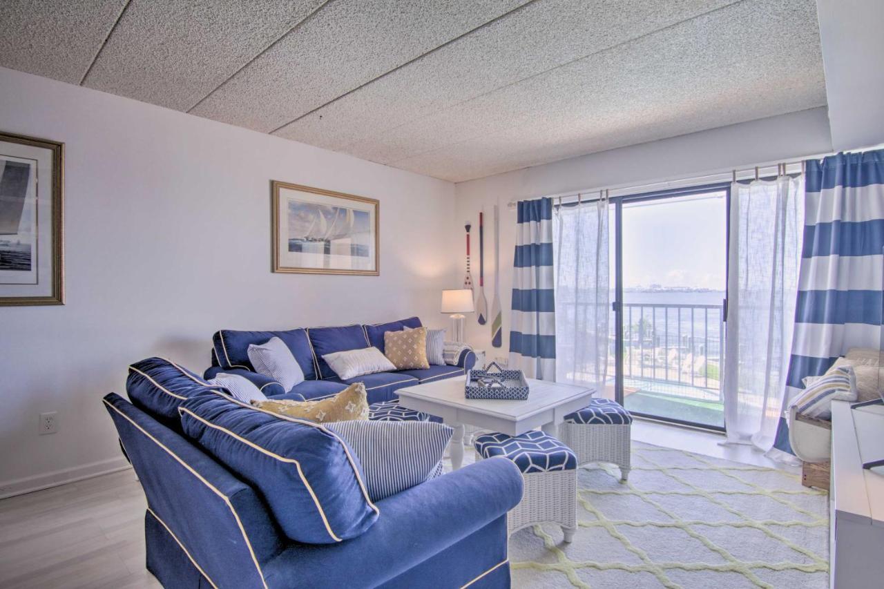 Apartment Waterfront Ocean With Nautical Charm *