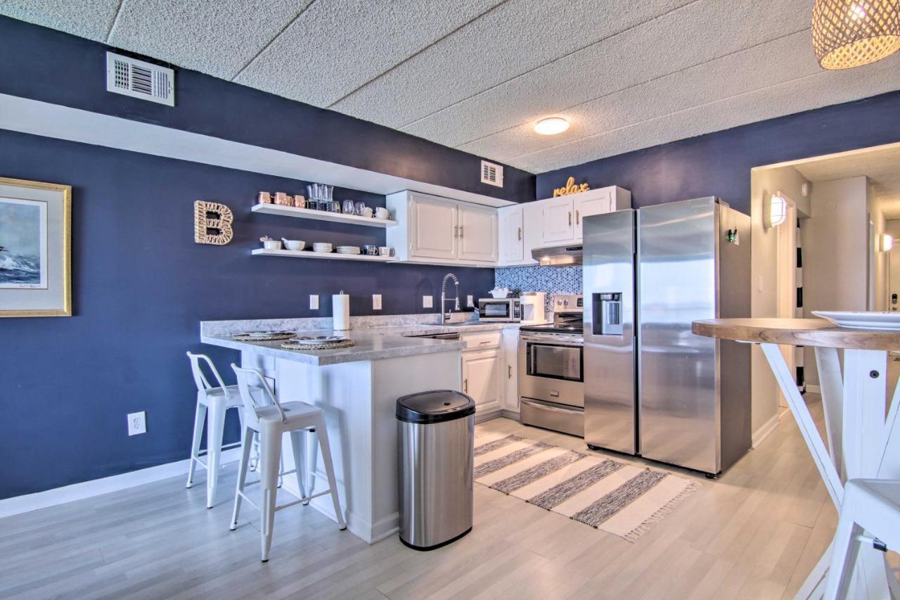 Waterfront Ocean With Nautical Charm *