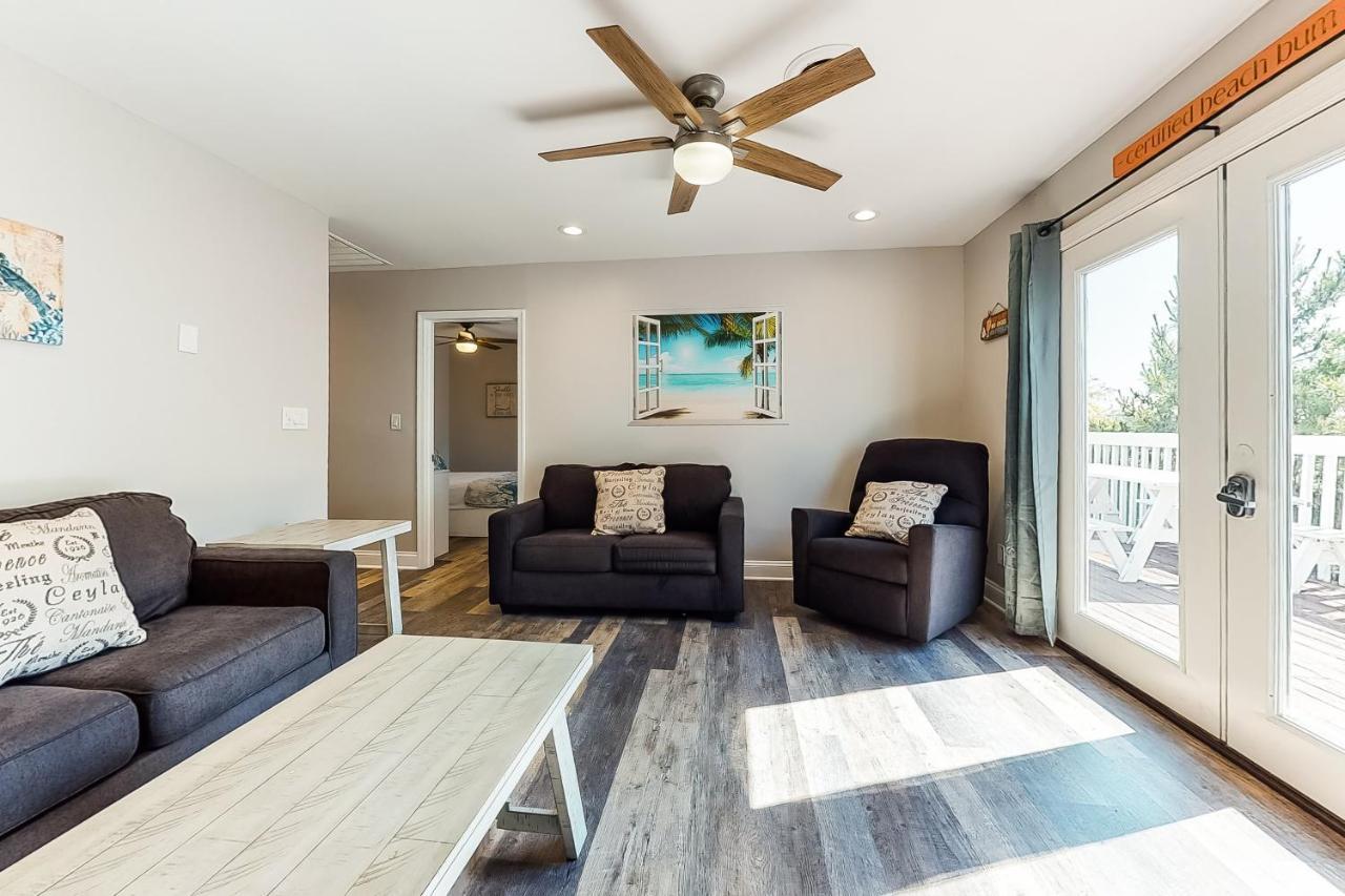 La Vista Bay Complex Apartment *