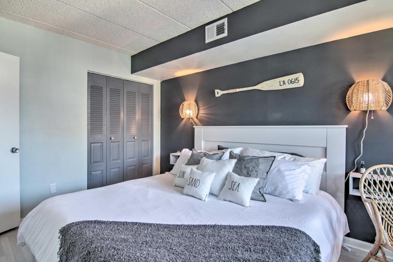 Waterfront Ocean With Nautical Charm *