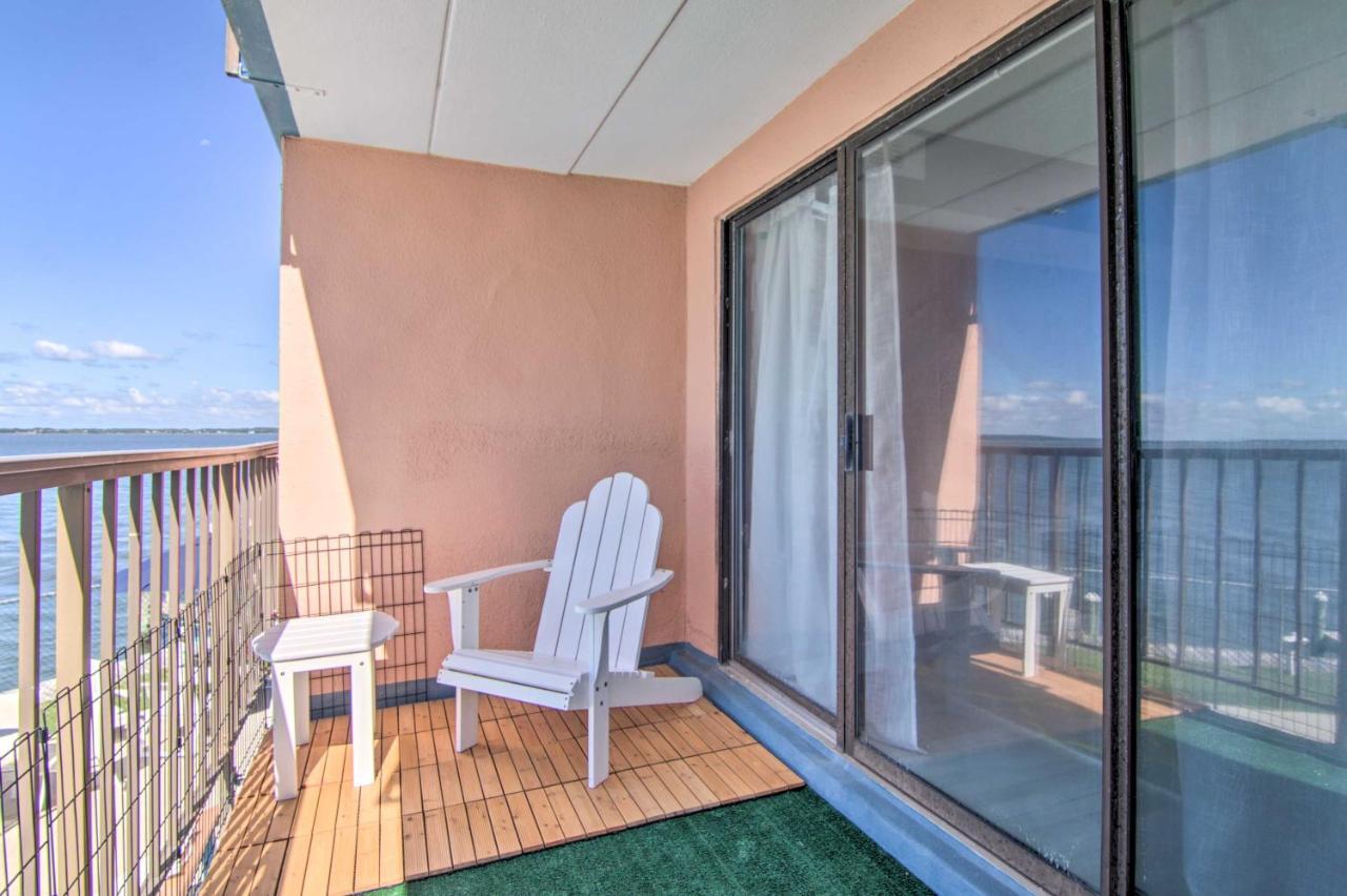 Apartment Waterfront Ocean With Nautical Charm