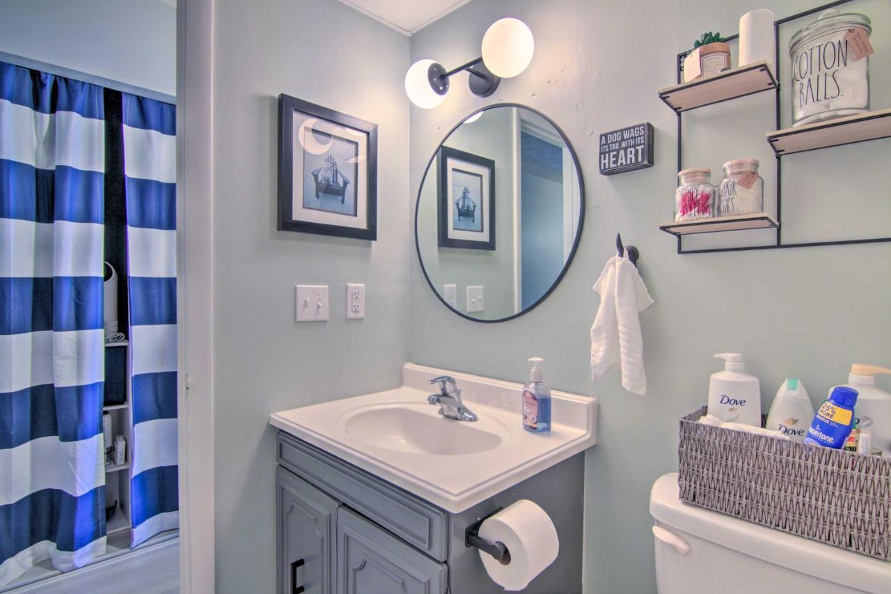 Apartment Waterfront Ocean With Nautical Charm