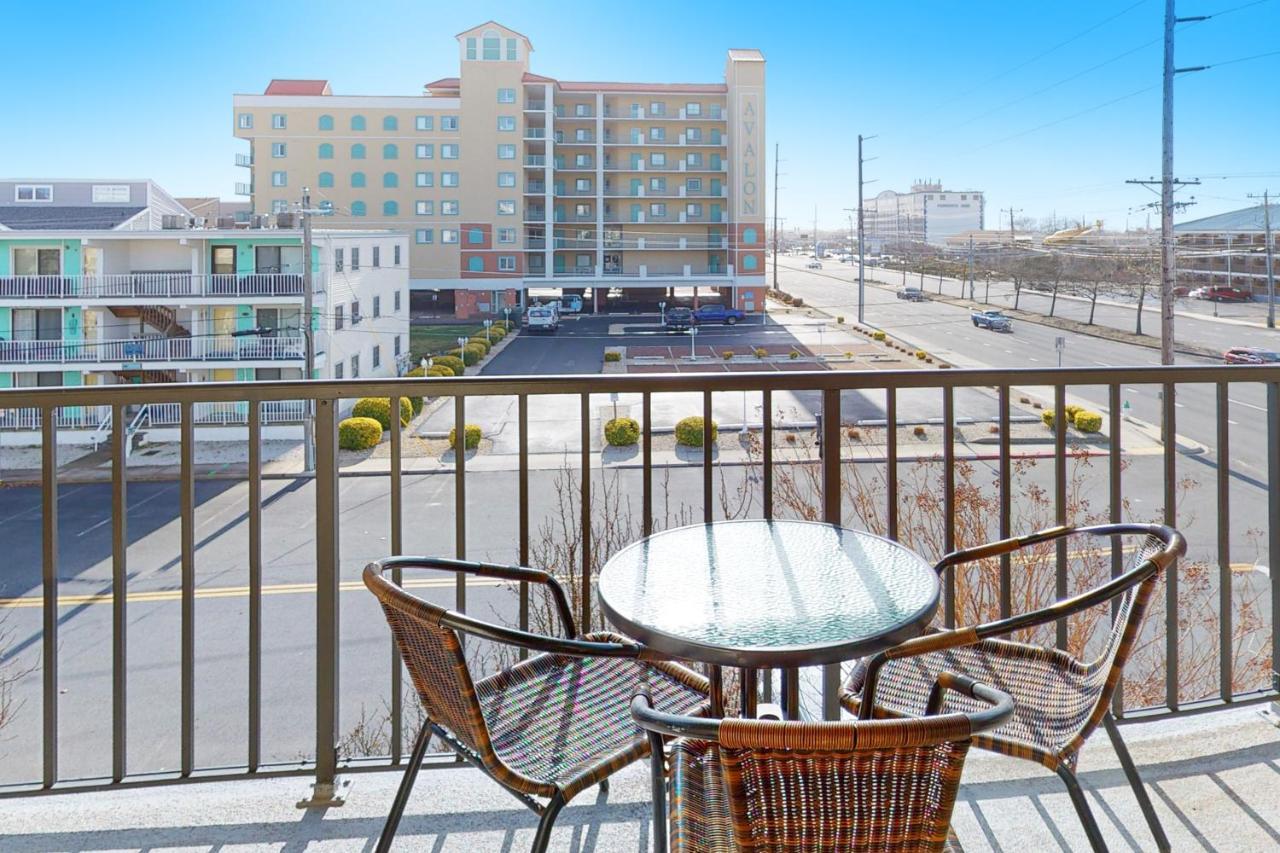 Outrigger 205 Apartment *