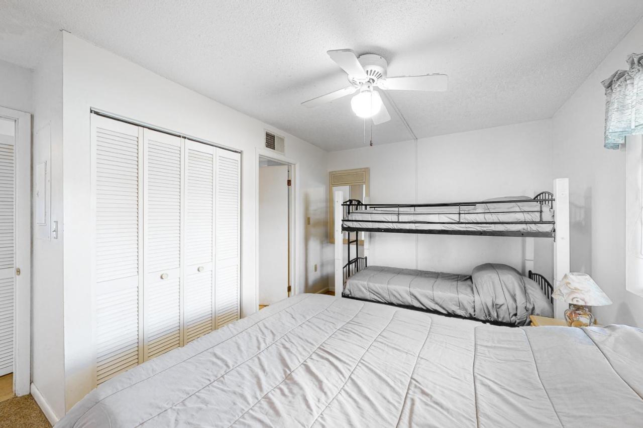 Outrigger 205 Apartment *