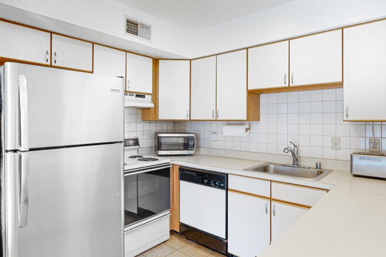 Apartment Outrigger 205