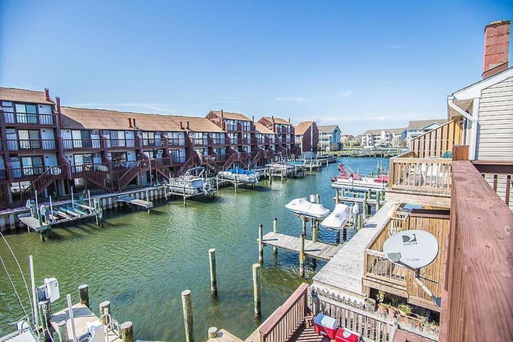 Holiday home New Bijou Bayside Escape- 3beds, Balcony, Deck, Dock *