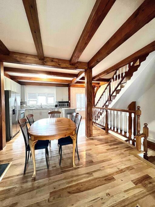New Bijou Bayside Escape- 3beds, Balcony, Deck, Dock Holiday home Ocean City