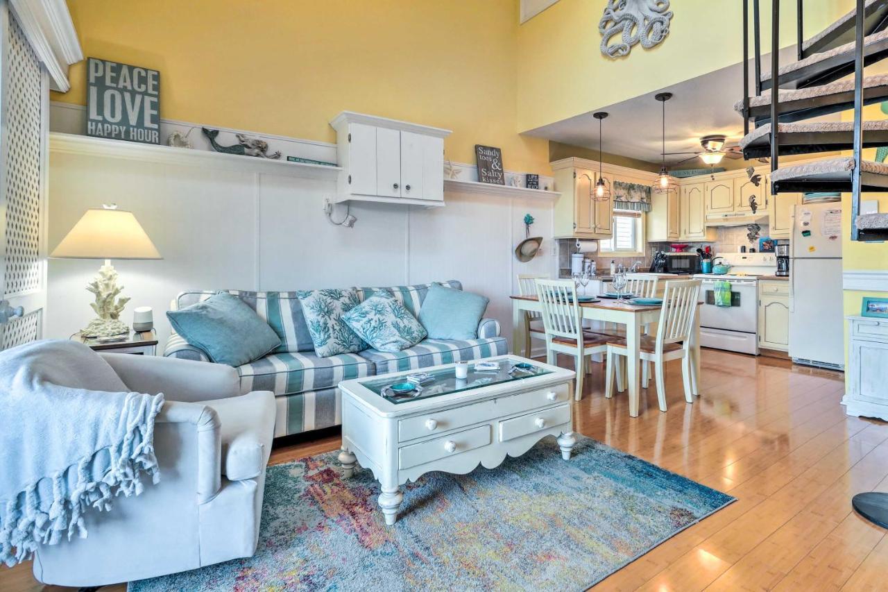 Ocean Vacation With Pool And Access Apartment *