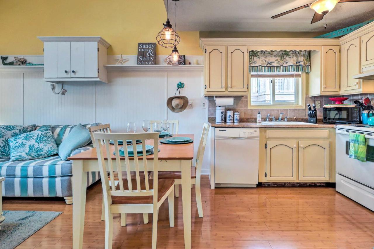 Apartment Ocean Vacation With Pool And Access *