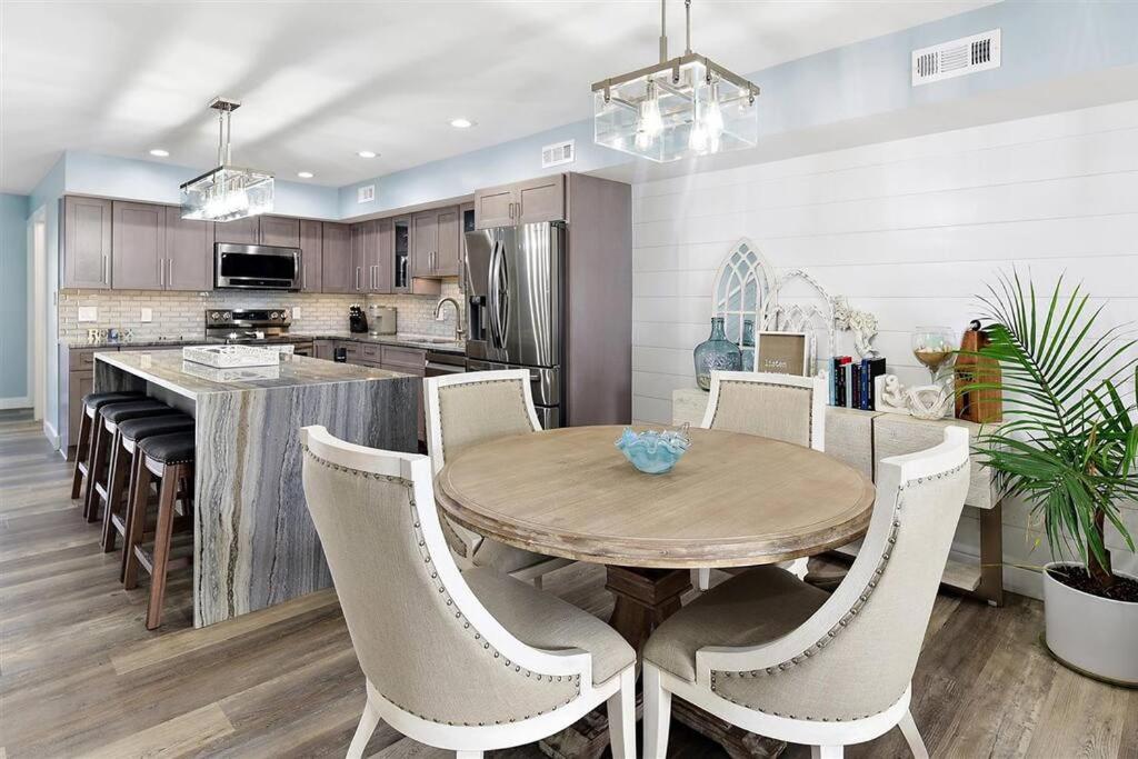 Sunset Fishing Paradise 3b B Bay Front Townhome