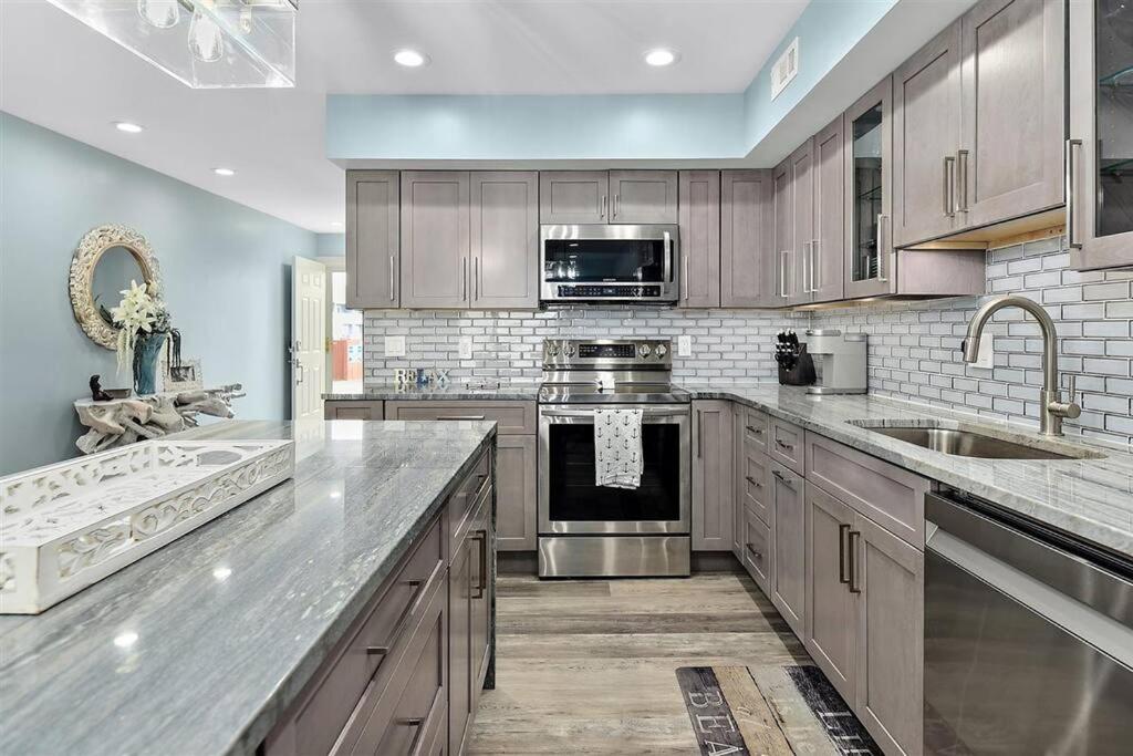 Sunset Fishing Paradise 3b B Bay Front Townhome Holiday home Ocean City