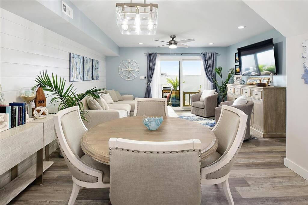Holiday home Sunset Fishing Paradise 3b B Bay Front Townhome *