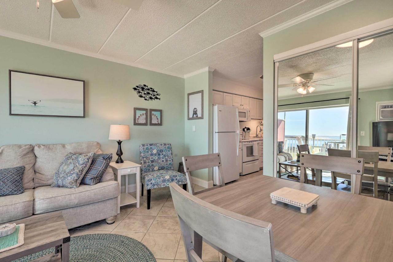 Apartment End-unit Ocean With Panoramic Views! *
