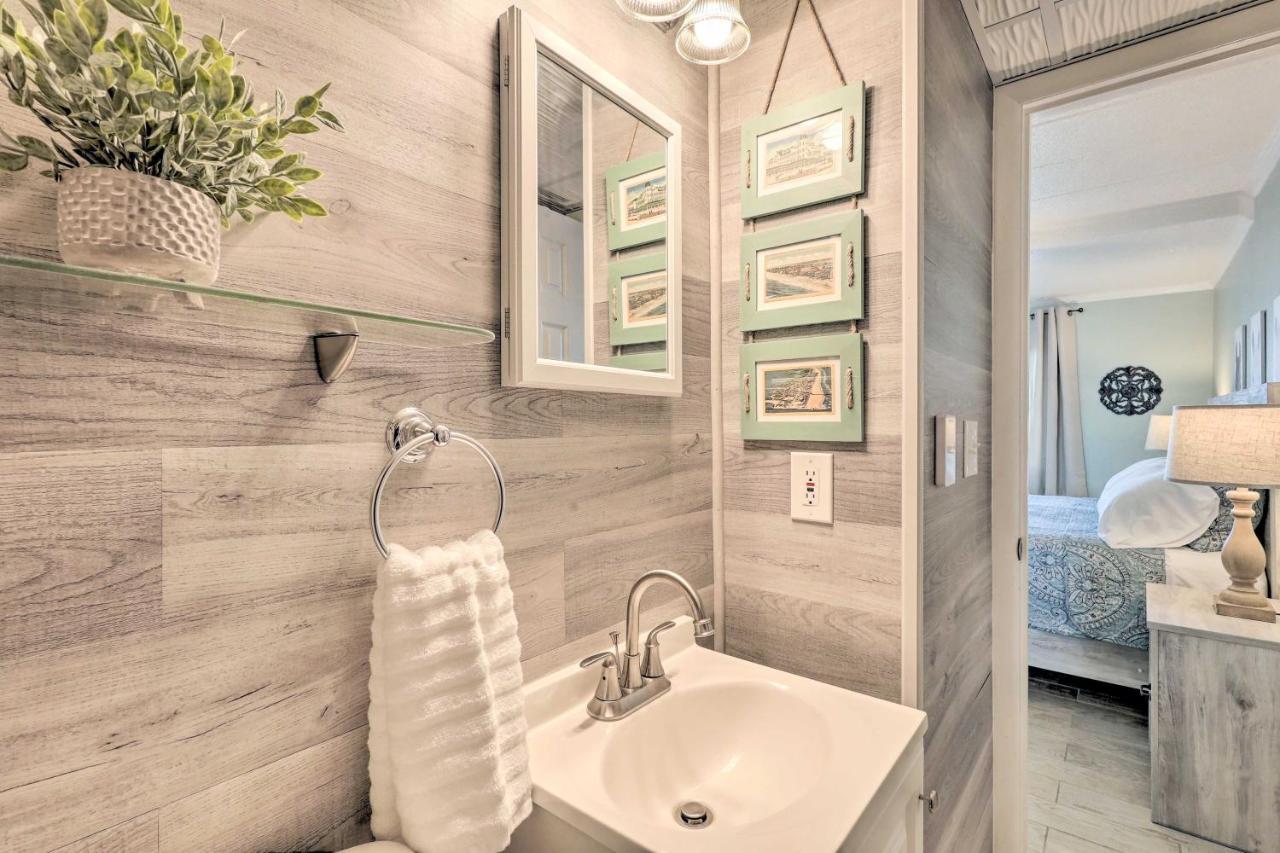 Apartment End-unit Ocean With Panoramic Views!
