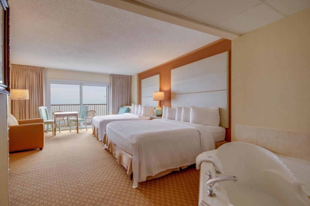 Grand Oceanfront 3*