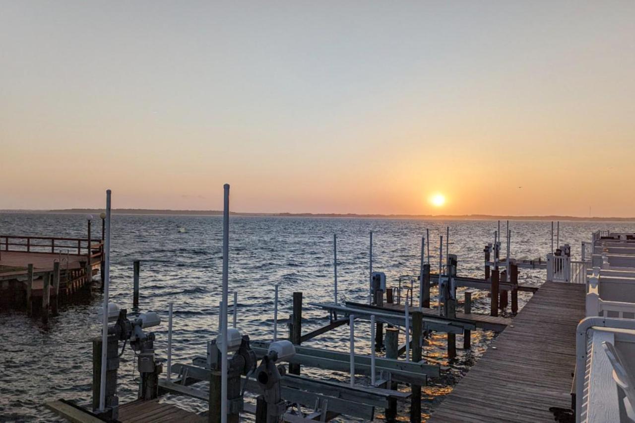 Deer Point 765 *