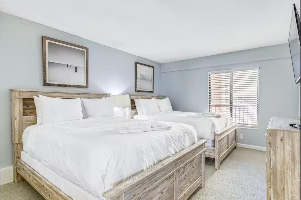 Rainbow 306 - Oceanfront Luxury 3-bedroom With Outdoor Pool Holiday home Ocean City