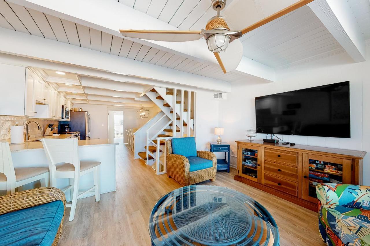 Ocean Colony 12