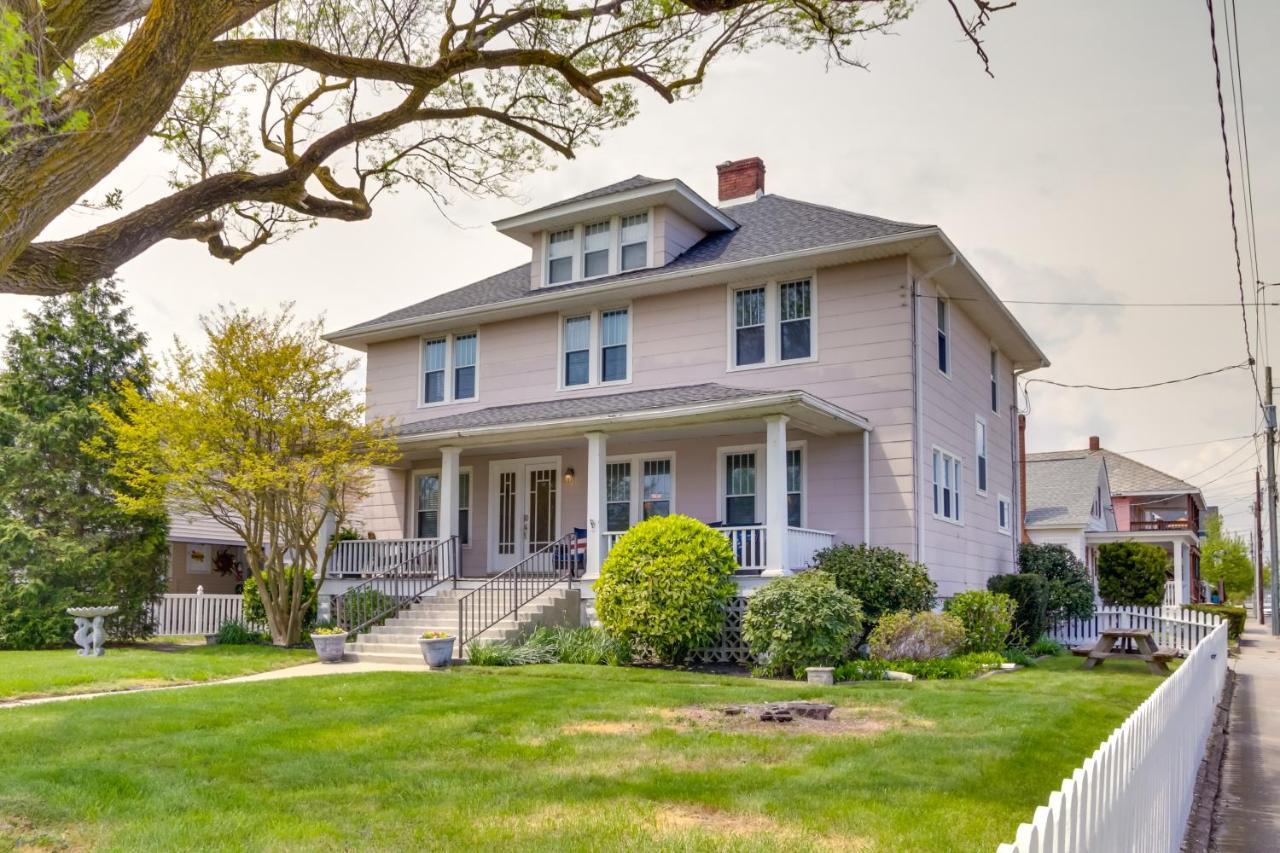 Ocean Escape With Cozy Porch Walk To Boardwalk Holiday home Ocean City