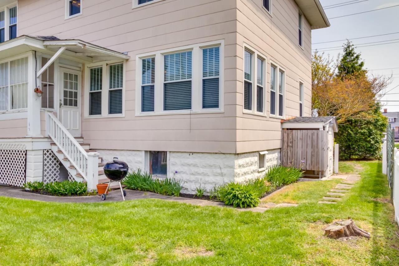 Ocean Escape With Cozy Porch Walk To Boardwalk Holiday home Ocean City