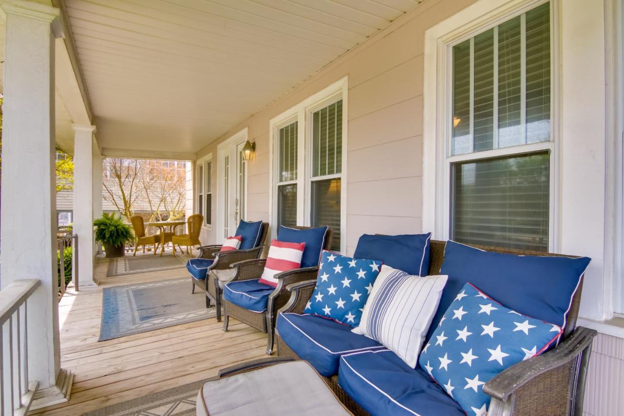 Ocean Escape With Cozy Porch Walk To Boardwalk Holiday home Ocean City