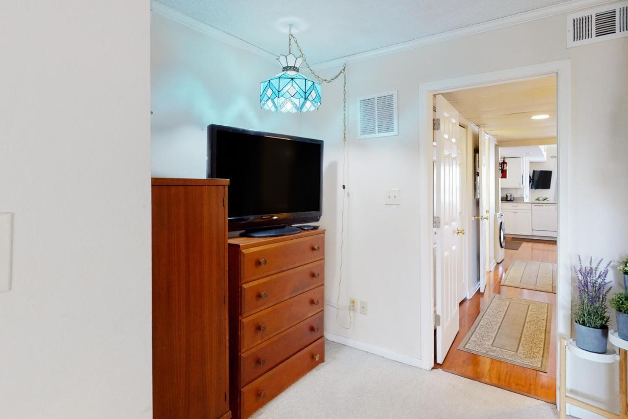 Hotel Surfside East