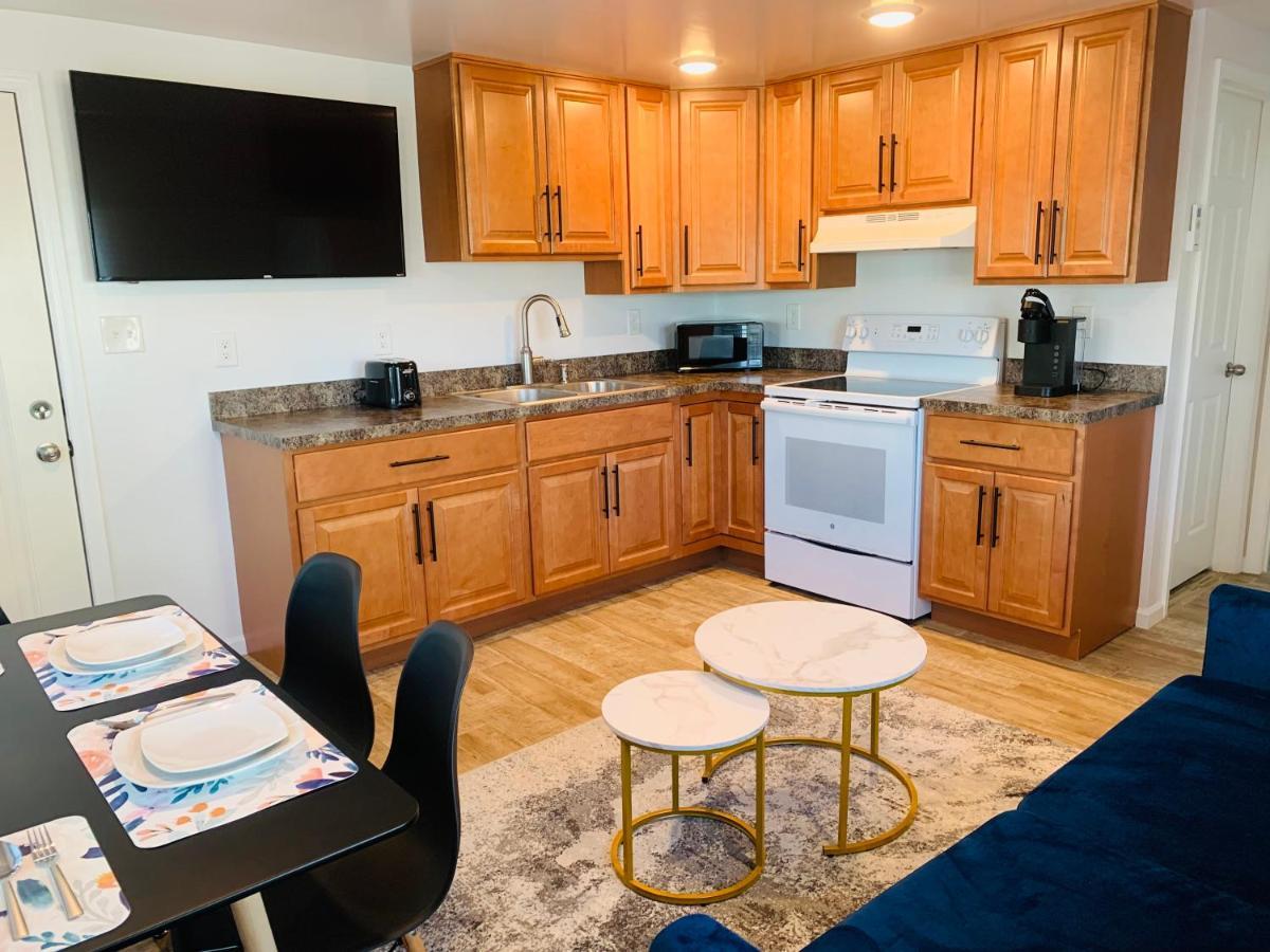 Blue Diamond 26th St Unit 3 Apartment
