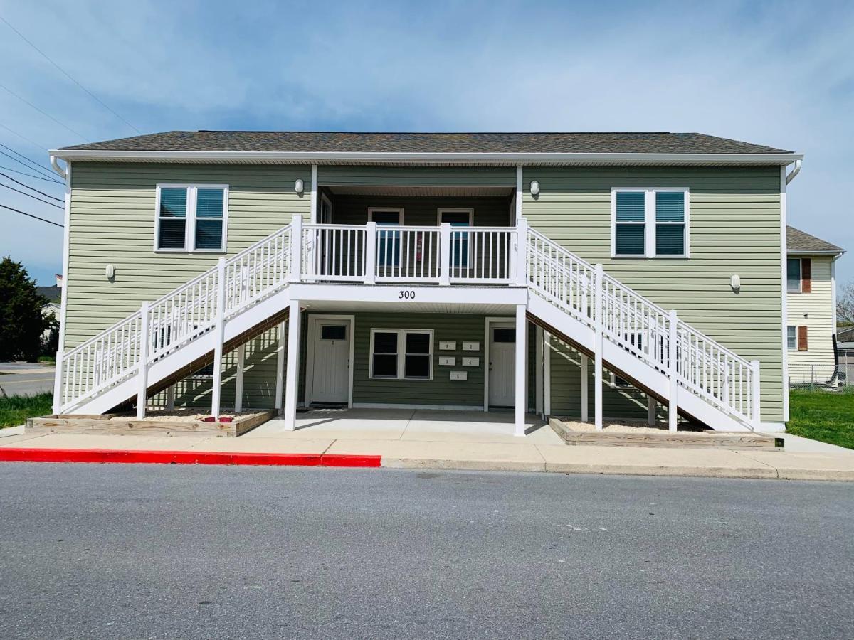 Apartment Blue Diamond 26th St Unit 3 *