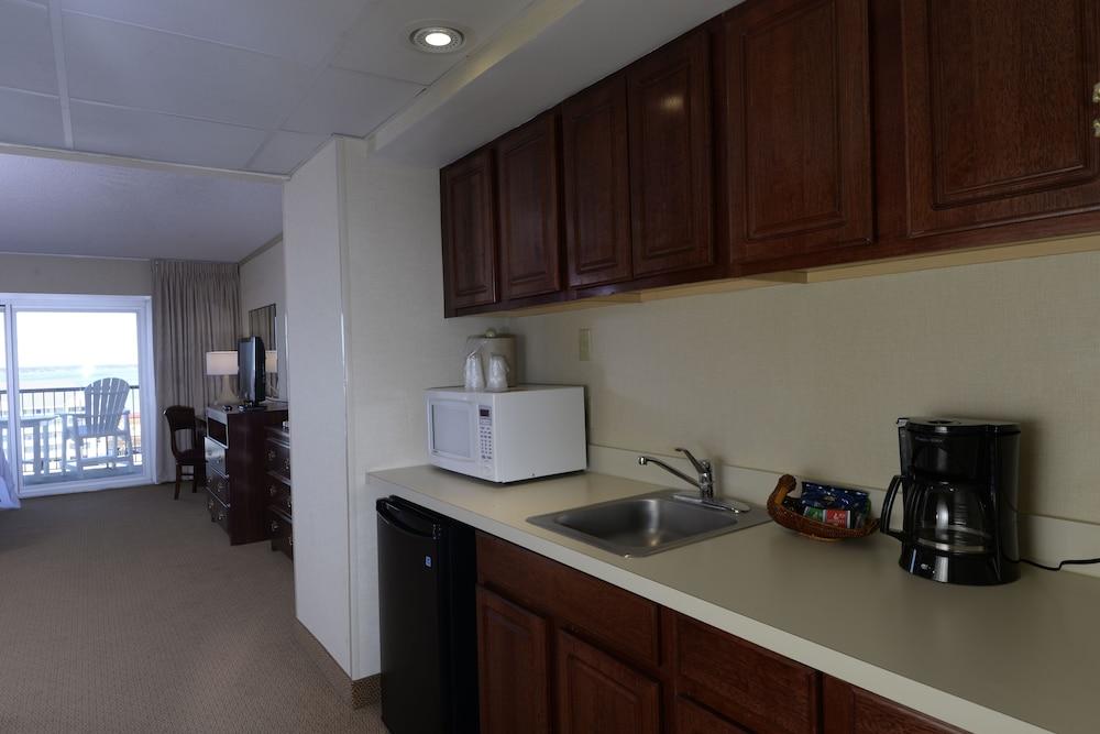 Hotel Grand Oceanfront 3*