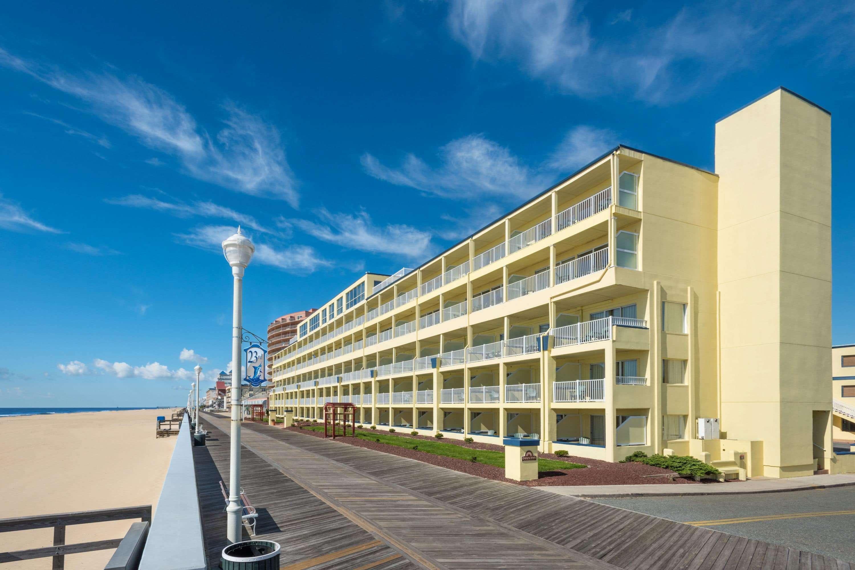 Hotel Days By Wyndham Ocean Oceanfront 3*