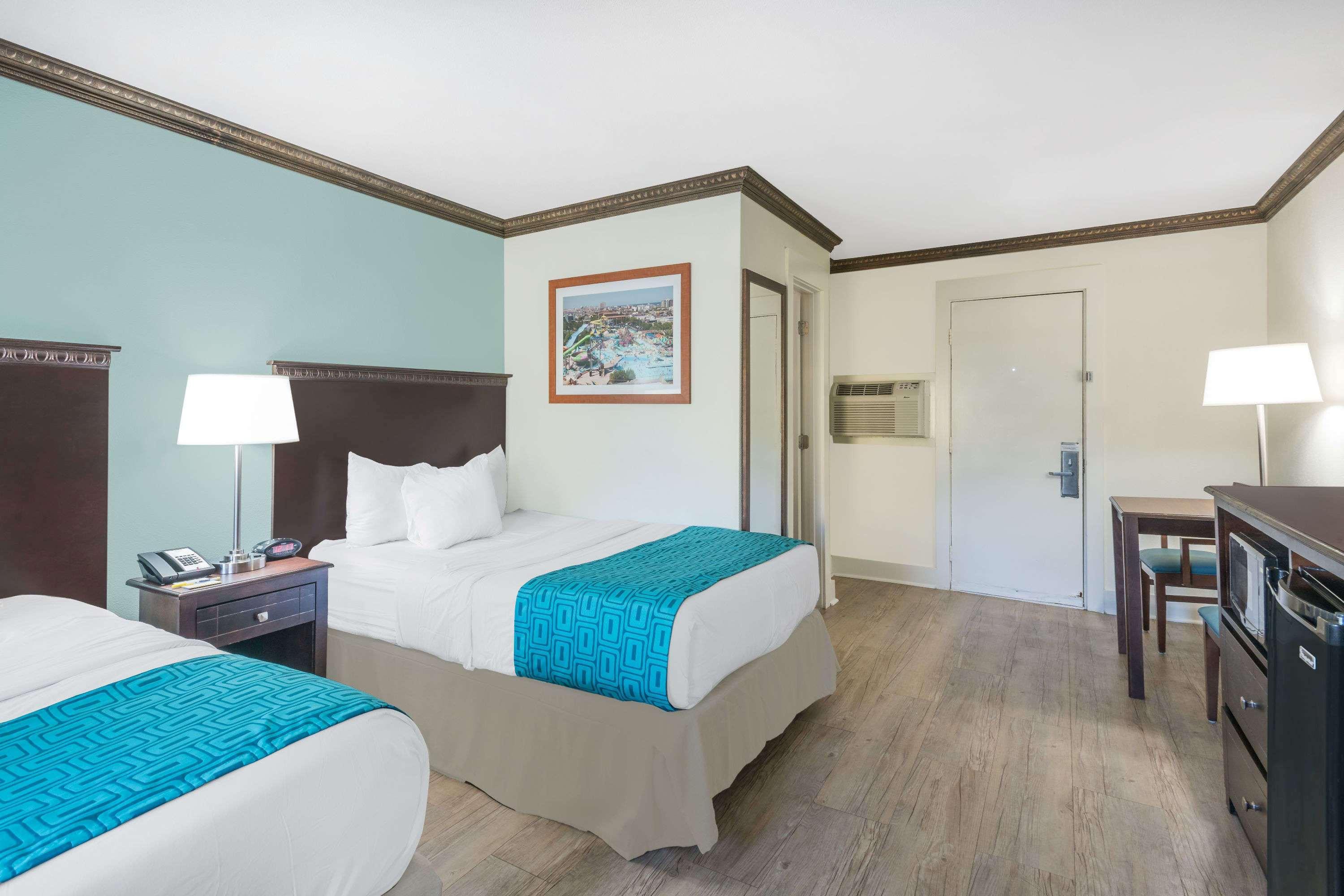 Days By Wyndham Ocean Oceanfront Ocean City