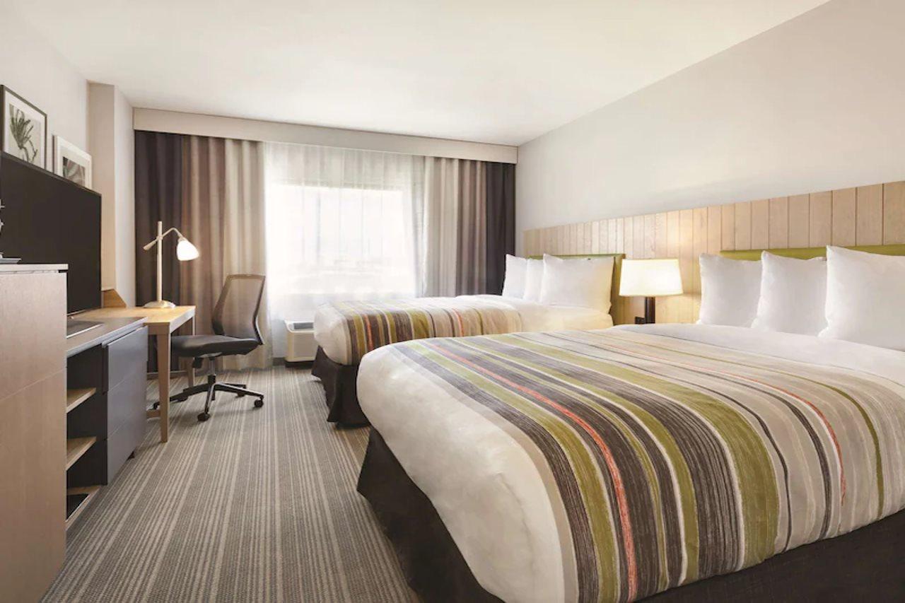 Country & By Radisson Ocean Hotel 4*