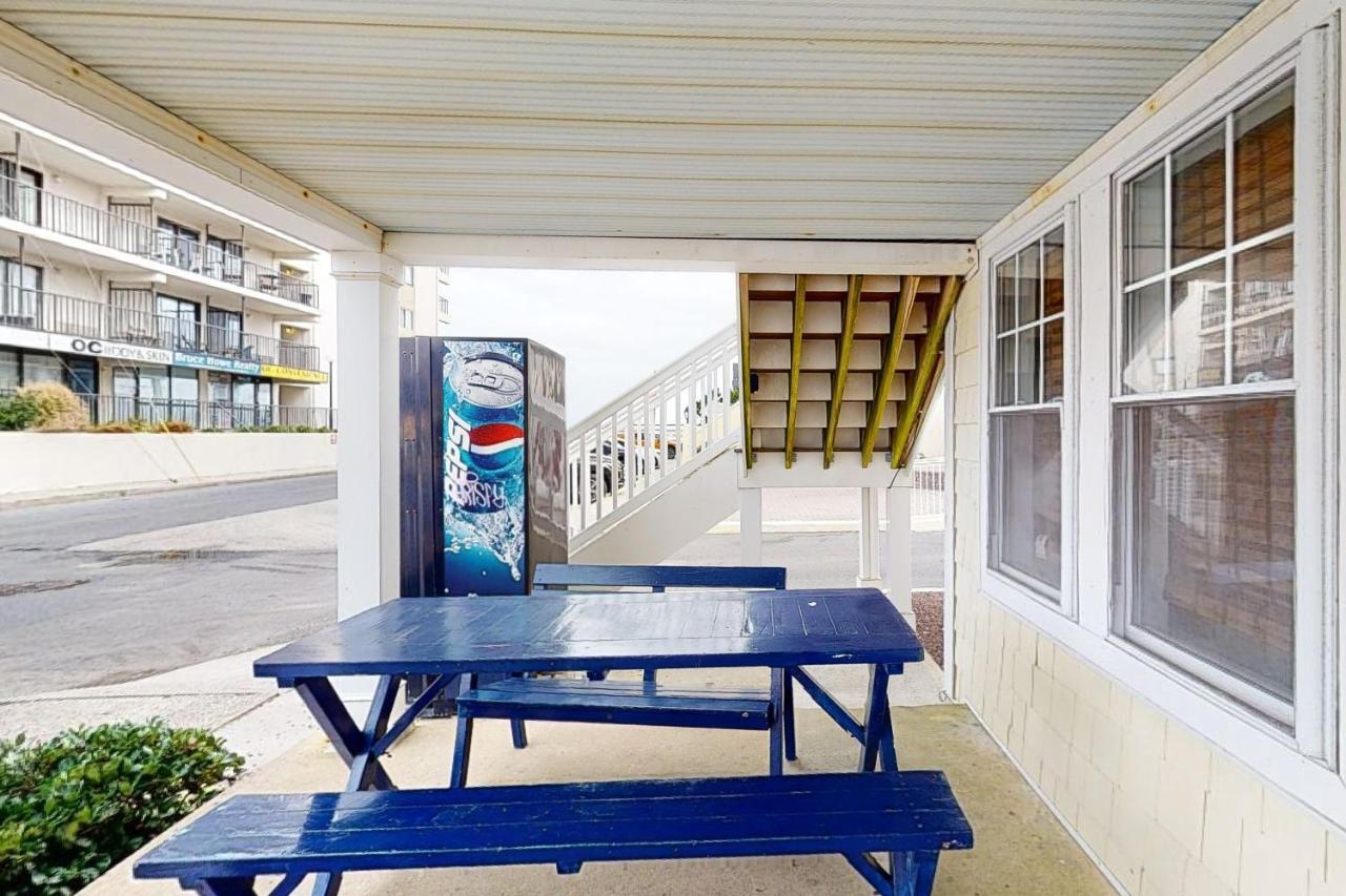 Entire House 12 Street Oceanblock Holiday home *