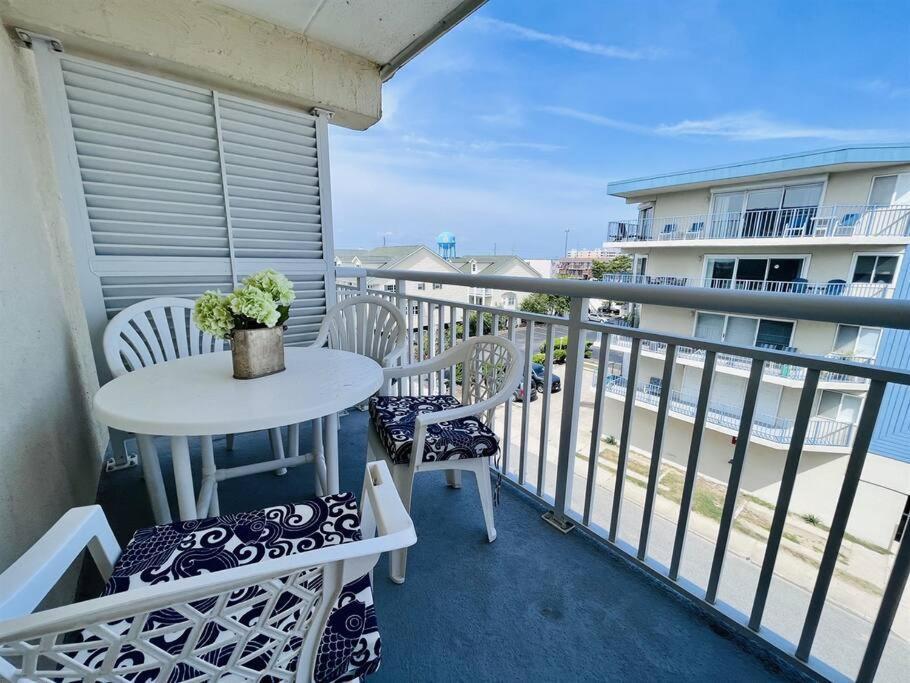 Front With Spectacular Views Holiday home *