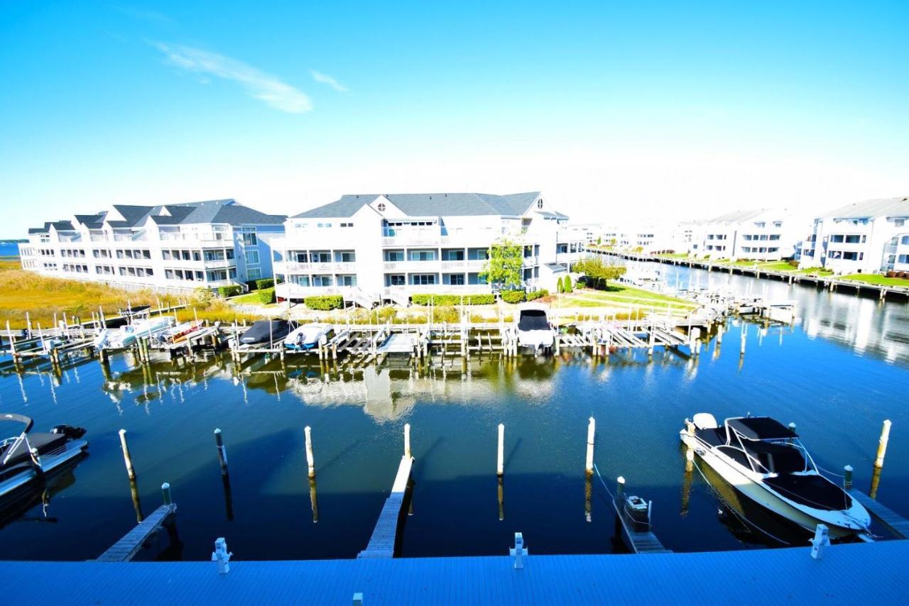 Seascape-Heron Harbour 206-10 Apartment